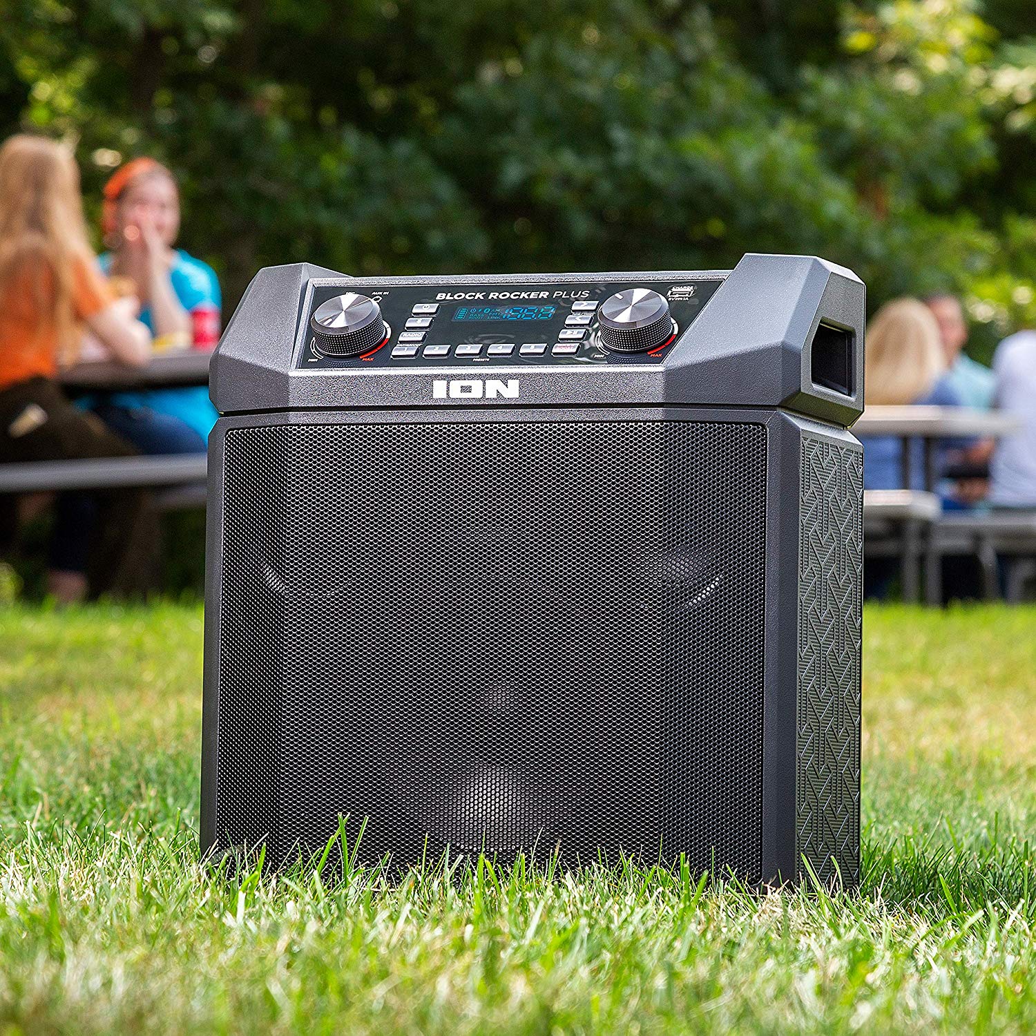 Unleash The Ultimate Outdoor Audio Experience With Premium Speakers